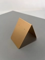 Soporte minimalista para pendientes de metal dorado con diseño triangular plegable - Dorado Grande (en L)