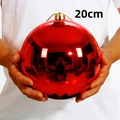 Große 20cm rote glänzende Weihnachtskugel in Händen für festliche Dekorationen - 1 Stück/Packung (20cm) / Glänzendes Rot