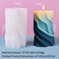 Spiralwelle Silikonform und blaue handgefertigte Stumpenkerze mit Spezifikationen - Modell ZL-55