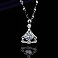 Silver fan-shaped pendant necklace with round zircon inlay on a dark background - Xl-132 [with Four-leaf Clover Chain]