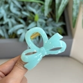 Irregular bow-shaped shark hair clip in tiffany blue resin with gold spring detail - Xizi Blue - Small Bowknot
