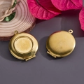 Paire de pendentifs médaillons ronds dorés en cuivre avec cadre photo ouvrant poli - N°32 Médaillon Rond Lisse (27.3*32mm)
