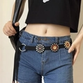 Böhmischer Ledergürtel mit geometrischen Blumenscheiben und silbernen Nieten für Damen - Schwarz