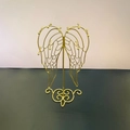 Goldener Schmuckständer in Engelsflügel-Form mit dekorativen Haken aus Metall - Flügel-Schmuckständer - Gold