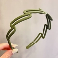 Olive green wavy hollow headband with non-slip teeth in Morandi matte finish - 16# Ring-Green