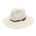 Cappello da sole in paglia crema con cinturino in pelle e tesa sfrangiata per l'estate - M (56-58cm) / Bianco puro