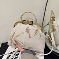 Sac bandoulière beige avec broderie traditionnelle d'oiseaux et de feuilles de bambou - Blanc Cassé
