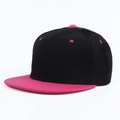 Schwarze Snapback-Mütze mit kontrastfarbenem magentarotem flachem Schirm und Knopf - Farbblock-design In Fuchsia Und Schwarz / Verstellbar