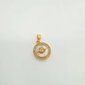 Pendentif plaqué or 18K avec base en nacre, halo de zircones et relief d'abeille - Abeille dorée (Nacre blanche)
