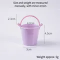 Mini seau violet jouet avec poignée rose et dimensions pour accessoires de maison de poupée - Seau / Mauve Clair