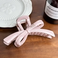 Pince à cheveux nœud rose pâle élégante avec finition en résine de style français - 12.4cm / Rose