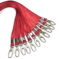 Plat rood nylon koord voor ID-kaarten voorzien van een duurzame zilveren metalen karabijn - Rood