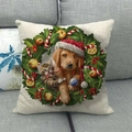 Housse de coussin de Noël en lin avec un chiot Golden Retriever et couronne festive - Chiot Labrador & Chaton Couronne
