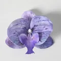 Testa di orchidea viola artificiale con macchie scure su legno bianco per creazioni fai-da-te - Pellicola 3D Lilla (Piccolo)