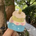 Pince à cheveux mignonne en acétate en forme de gâteau avec décors fraise et nœud - Gâteau fondant à la menthe