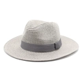 Elegante cappello Panama in paglia beige con nastro grigio scuro per protezione solare - Stile Nastro / Grigio chiaro