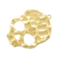 Detail of a golden hammered metal skull pendant with a textured finish for Halloween - Skull / Gold