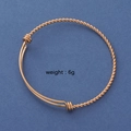 Roségoldenes Armband mit verdrehtem Seil-Design aus verstellbarem Edelstahl und 6g Gewicht - 60mm / Roségold