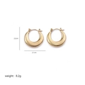 Detail view of irregular gold earrings with 2.2cm height and 8.2g weight specifications - Smooth Round (A0177G)