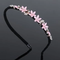 Serre-tête tressé noir élégant avec fleurs roses et strass brillants au centre - Fleur à cinq feuilles-Rose