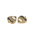 Detailopname van hartvormige boze oog hangers met gouden plating en emaille afwerking - 14*16mm / Zwart