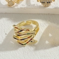 Verstellbarer goldener Ring mit mehrlagigen Linien und bunten Zirkonsteinen - Kreuzring Mit Bunten Zirkonia