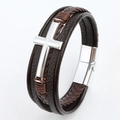 Detailed view of the magnetic metal clasp on multi-layer braided brown leather bracelet - Silver and Coffee