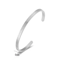 Imagen detallada que muestra el ancho de 4mm de este brazalete en C de acero titanio esmerilado - 4mm / Plateado