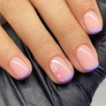 Kurze quadratische lila French Press-on Nails mit zartem Gänseblümchen-Blumenmuster - Paars Frans Madeliefje Stijl (JP3927)