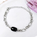 Pulsera de cadena de acero inoxidable plateada con cuenta ovalada negra pulida y cierre mosquetón - Negro