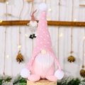 Gnomo natalizio rosa con cappello a maglia su base di betulla per decorazioni festive - Rosa