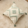 Federa per cuscino quadrata beige e verde con dettagli di nappe bohémien - Tufted Verde e Crema