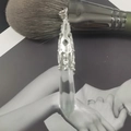 Colgante de cristal natural con engaste de corona sobre una base metálica minimalista - Vidrio Blanco (Sin Cadena)
