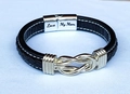 Bracciale da uomo in pelle intrecciata con nodo infinito e chiusura magnetica Love My Mom - Incisione Love My Mom / Nero