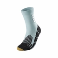 Mid-cut non-slip sports sock in light blue with cushioned black towel sole and yellow toe - LR04 Light Blue No.03