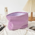 Trousse à maquillage en velours côtelé violet avec fermeture éclair et texture - Mauve Clair