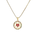 Goldene Kleeblatt-Halskette mit rotem Emaille-Auge und bunten Zirkonsteinen auf weißem Grund - Rot