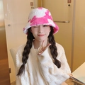 Chapeau bob en peluche rose et blanc avec oreilles d'ours et motif vache d'hiver - M (56-58cm) / Bob Imprimé Vache Rose Vif