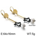 Pendientes de estrella con varillas doradas, estrellas negras y perlas de nácar, 64x16mm - Estilo de Perla de Estrella Contraste Oro Negro (KE86841-KFC) / Oro-Negro