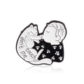 Pin esmaltado de persona besando a un gato blanco con texto don't touch me sobre negro - CC266-Persona besando al gato