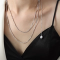 Collar de tres capas de cadena de serpiente plateada con elegante colgante de perla - Plateado