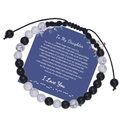 Détail du bracelet code Morse avec perles en pierre naturelle sur une carte de message - À ma fille