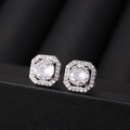 Elegante zilveren vierkante halo oorknopjes met zirkonia hoofdsteen en micro-pave diamanten - Wit