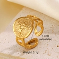 Detail of gold geometric ring with star engraving and hollow chain band design - Gold Star Compass Hollow Style (ZN799)