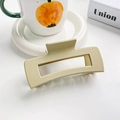 Matte beige rectangular hollow hair claw clip for thick hair styling in Korean style - 10.5cm / Fruit Green