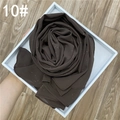 Détail de l'écharpe en mousseline marron foncé avec paillettes dorées et code 10# - Brun Foncé
