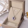 Collier en acier titane avec pendentif cœur violet et accents de diamants blancs - 8857-Argent