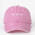 Roze gewassen denim baseballpet met drie wit geborduurde kokosnoten bomen - Roze
