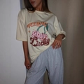 T-shirt grafica giallo crema con stampa Feeling Lucky e pantaloni grigi in maglia - S / crema