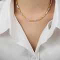 Bicolor Gold-Silber Gliederkette im Bambus-Design aus Titanstahl am Modell getragen - Groß / Gold & Silber